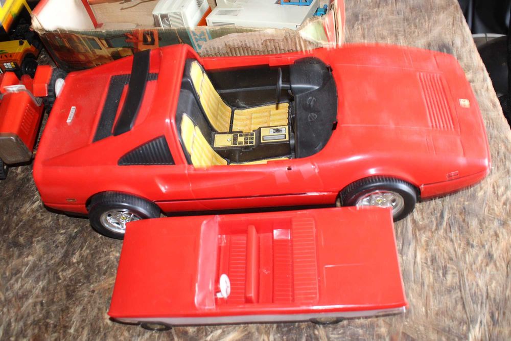 zabawki  Auta z PRL+ auto Barbie