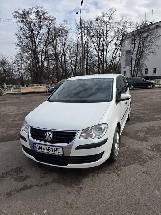 Продам Volkswagen Touran  2009 рік