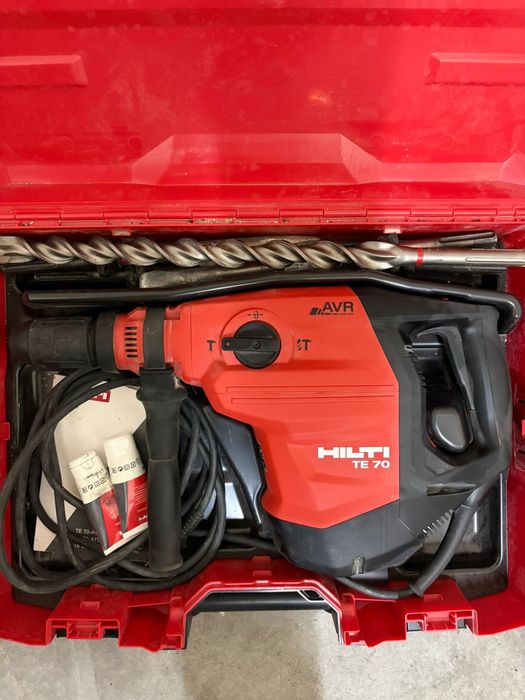 Hilti TE 70 AVR SDS Max Profissional Completo com Brocas e Ponteiros Originais