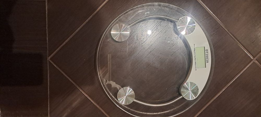 Ваги підлогові скляні