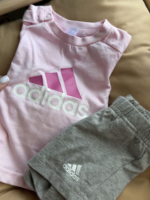 Костюм adidas оригінал 68 розмір