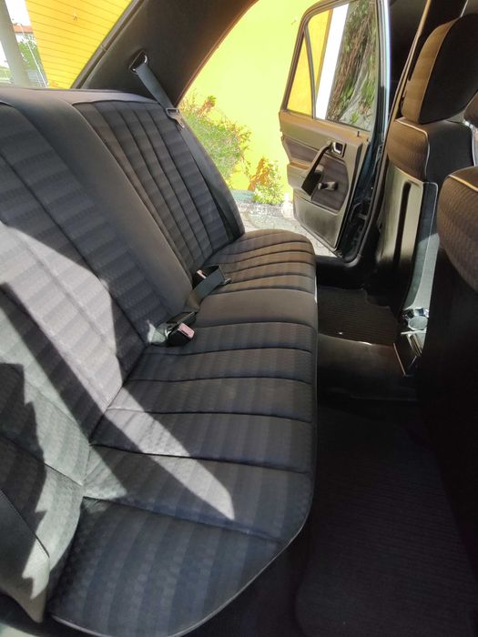 Mercedes-Benz 190 D 2.5 Turbo Automático (W201)