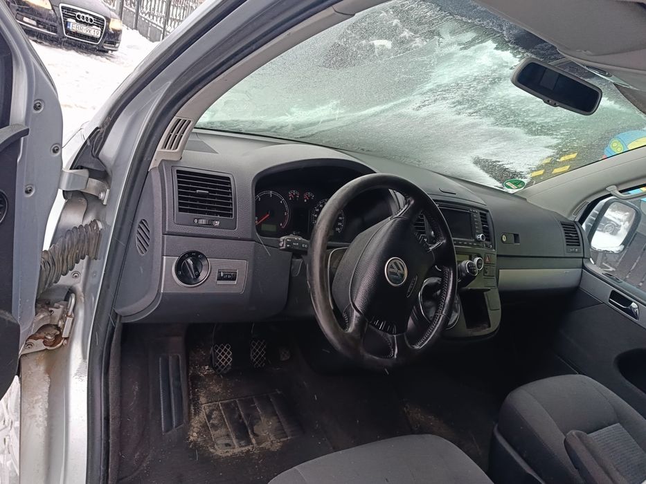 VW T5 multivan 2.5 131km