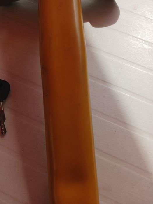 Tranca para trancar volante de carro,caravana,camião,com duas chaves