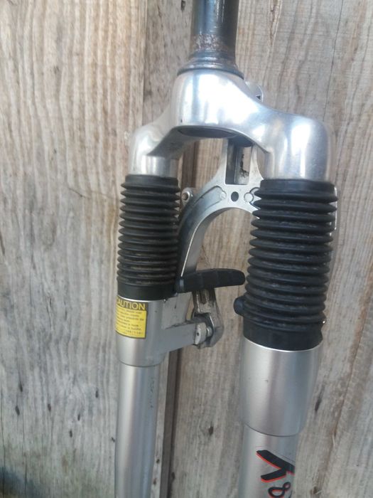 Suspensão 26" de bicicleta de cidade.