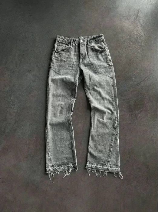 Джинсы клеш Zara flared jeans