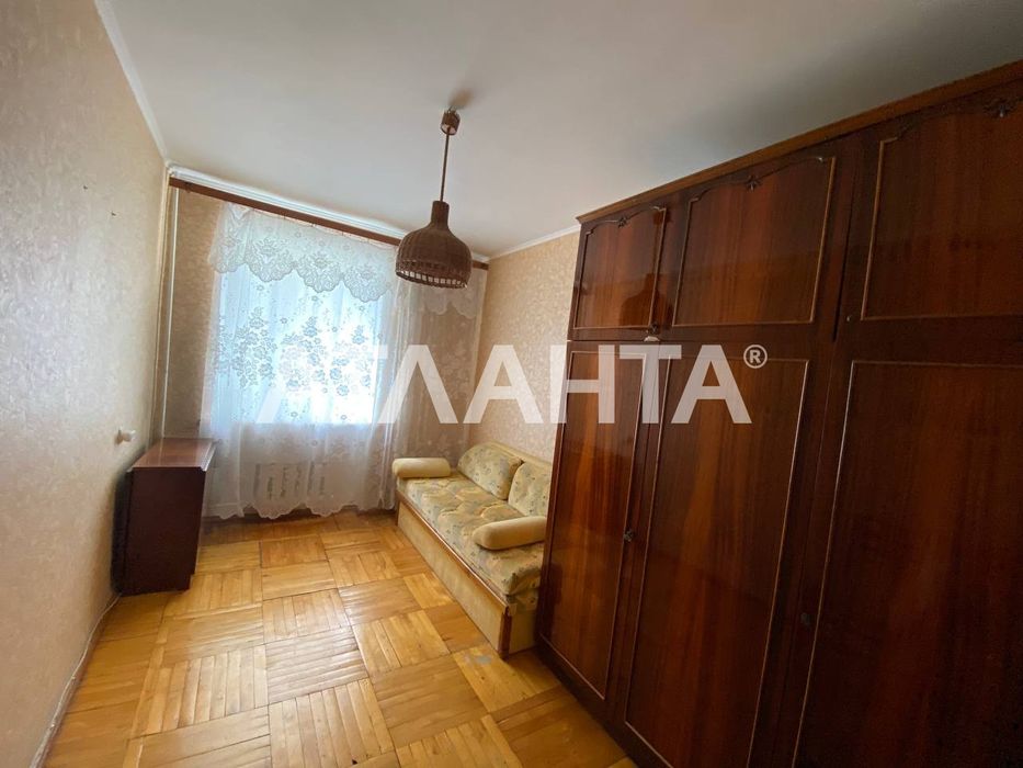 Трикімнатна квартира Таірово Інглезі Королева