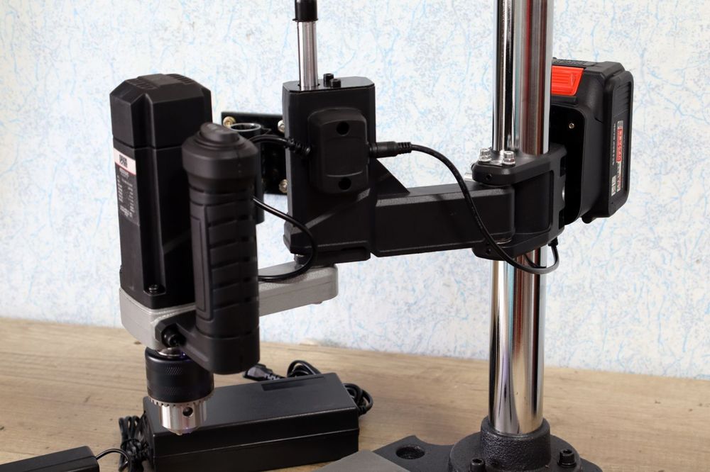 Резьбонарезной манипулятор