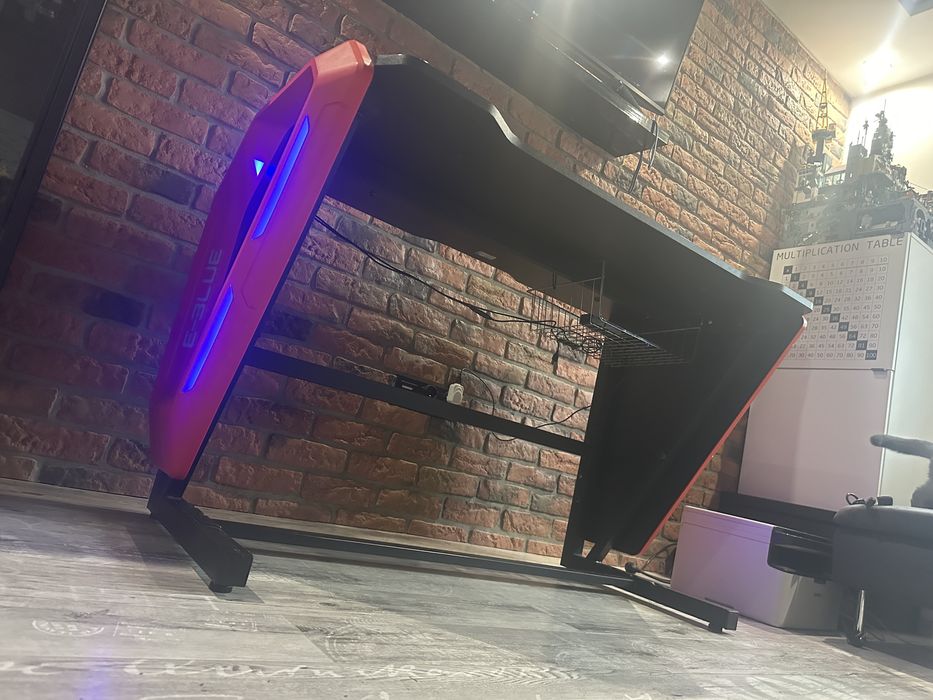 Biurko młodzieżowe gamingowe E-Blue