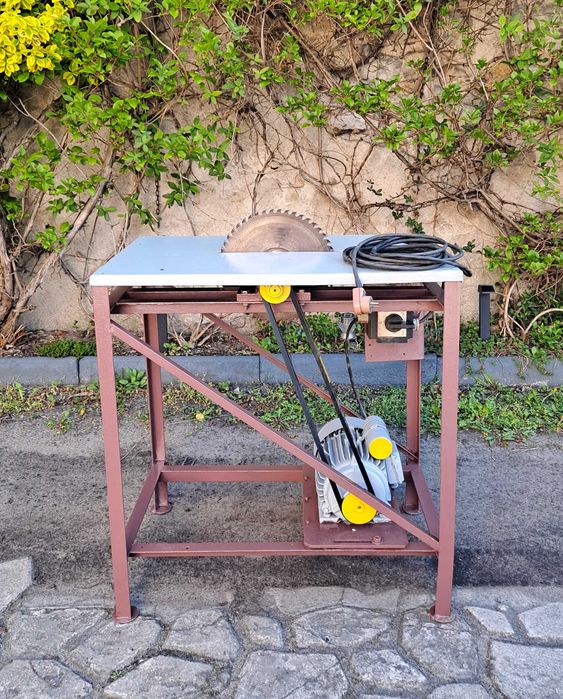 krajzega piła stołowa 230V.