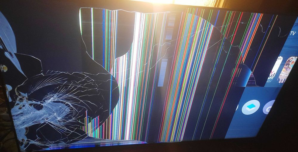 Плазменный телевизор TCL 55C805 HDMI ,рабочий по запчастям без пульта