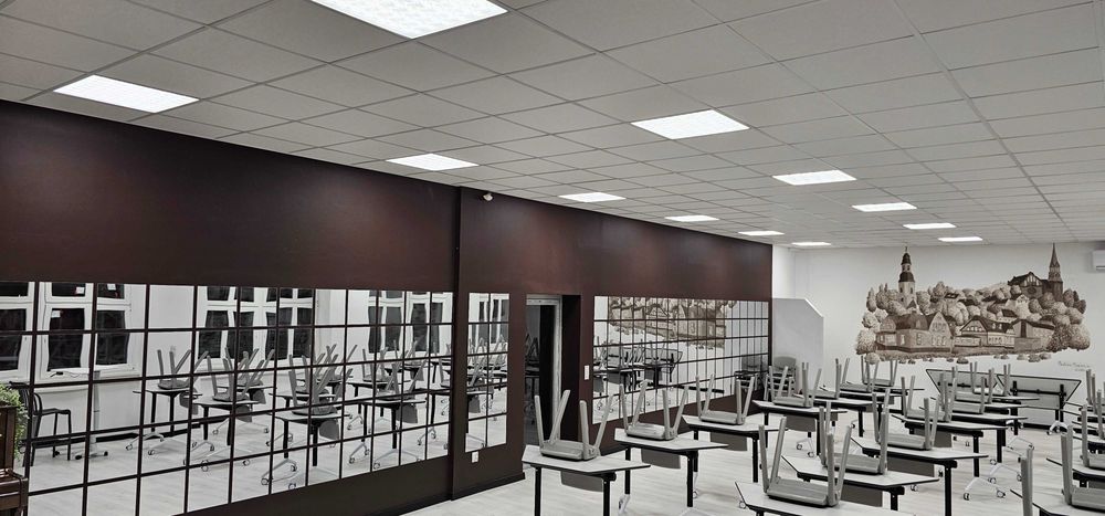 Sufit podwieszany kasetonowy z montażem Rockfon Ecophon AMF KCS OWA