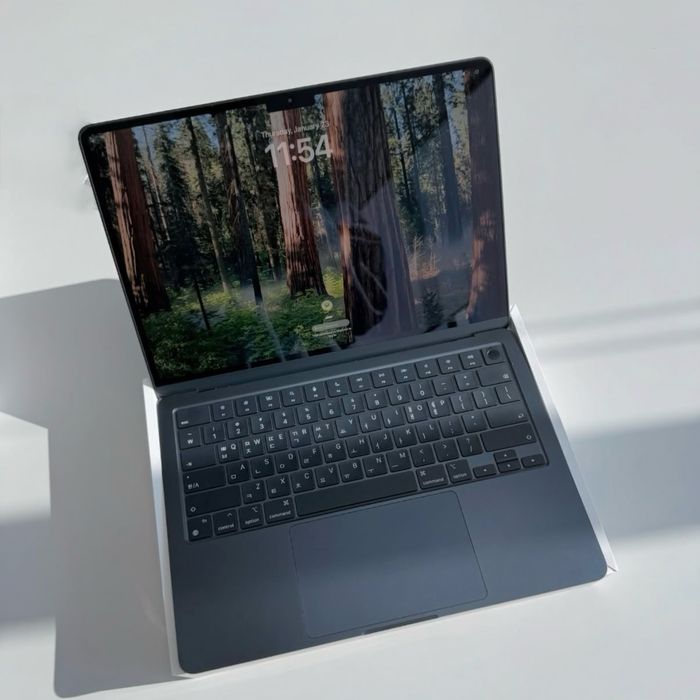 Macbook M3 2024 (Układ klawiatury koreańskiej)