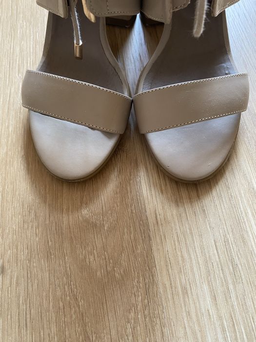 Skorzane sandaly Wojas