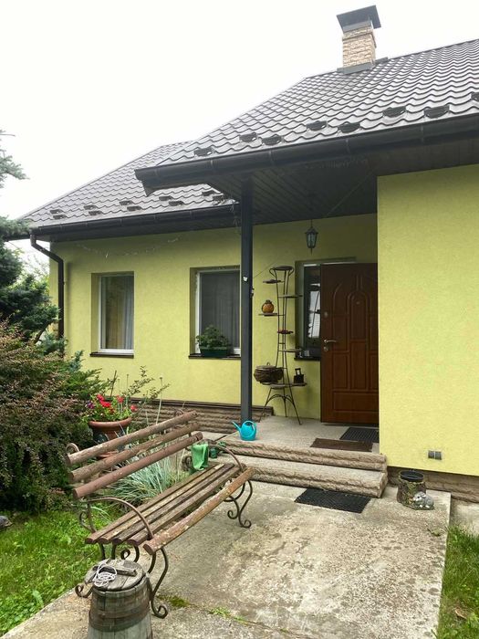 Продається сучасний двоповерховий будинок у селі Карпилівка, Чернігівського району
