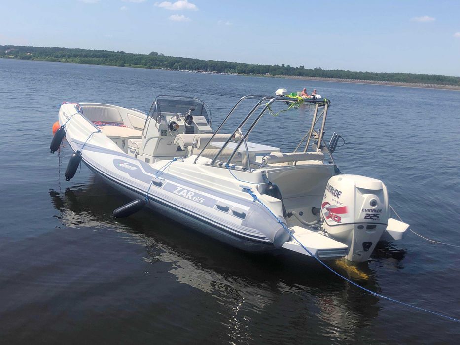 RiB ZAR 65 ponton motorówka Evinrude 225ps