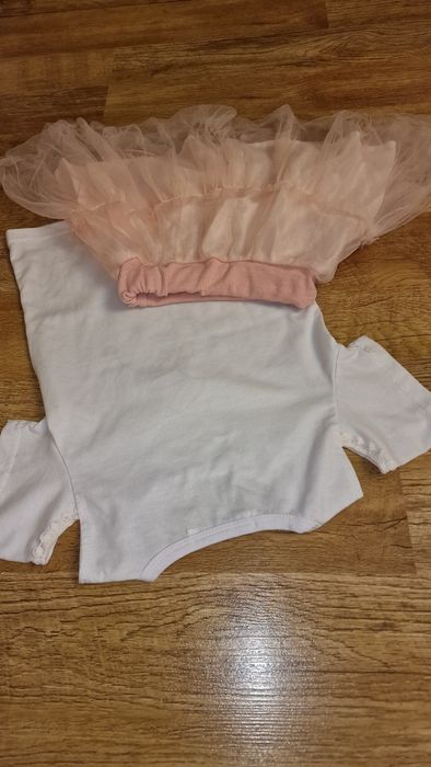 spódniczka tiul i bluzka zestaw rozm.92/98 Święta Wielkanoc Zając