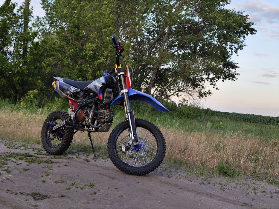 Продам Пит байк yx 182