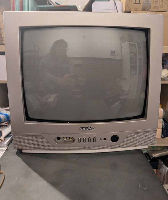 Televisor CRT Sanyo 14" (CE14AT2) – Excelente Estado / Ideal Retro Gaming