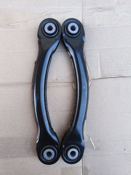 Ричаг задня підвіска (косточка) форд Єскейп