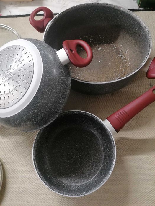 Tacho grande + panela media e tachinho pequeno, tudo por 10€