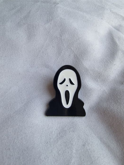 Przypinka pin pins wpinka broszka śmierć horror