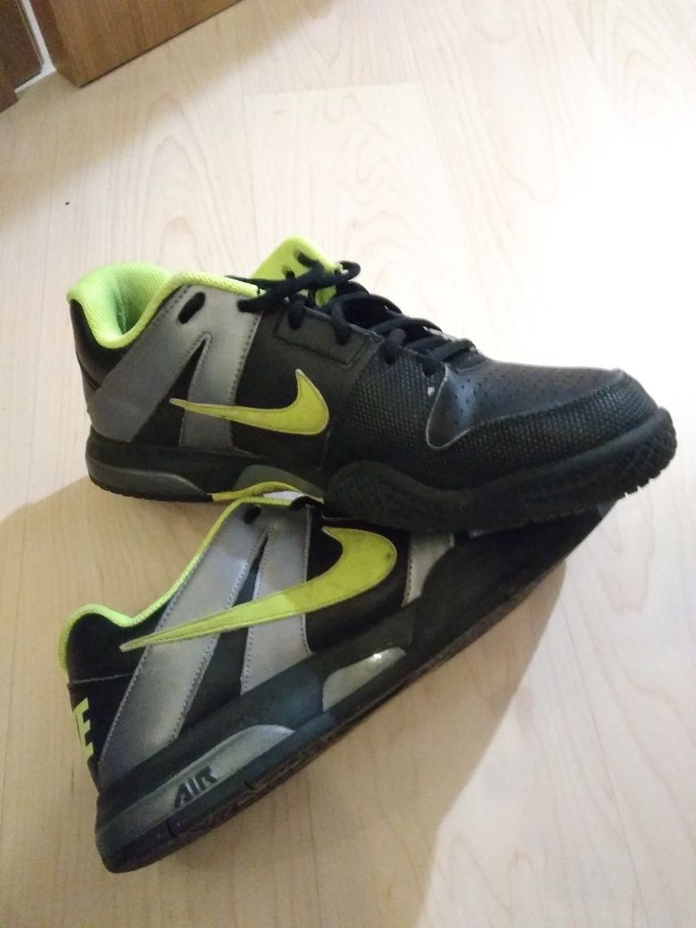 44р, Nike courtballistec Original: 011 грн. - Другие кроссовки Украинка на Olx