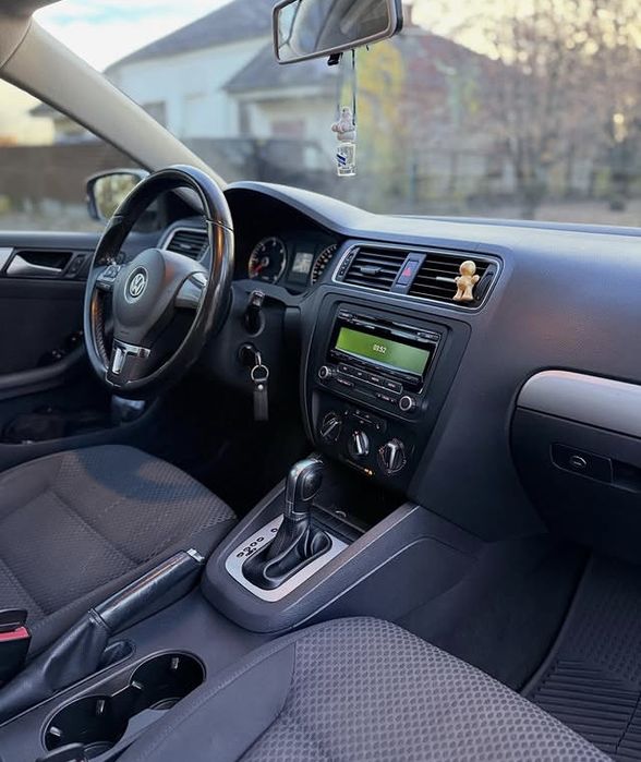 Volkswagen Jetta 6 Дизельная