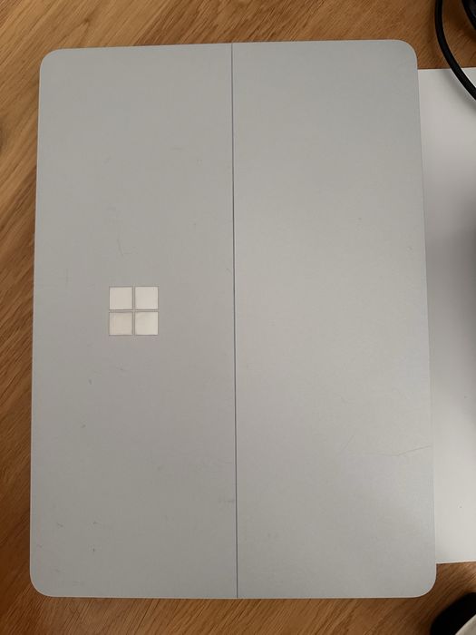 Microsoft Surface Laptop Studio RTX3050TI  i7 32GB ram 1TB SSD st.doku