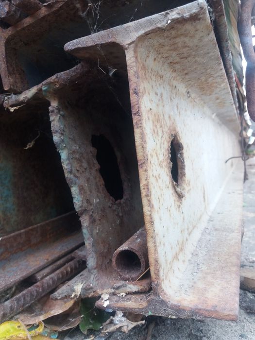 Балка металическая двутавр