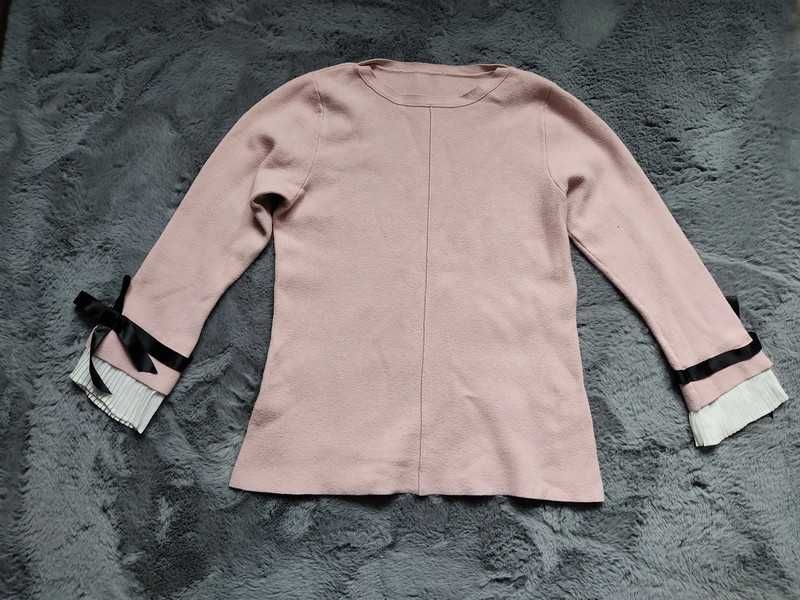 Uroczy sweterek w kolorze pudrowego różu