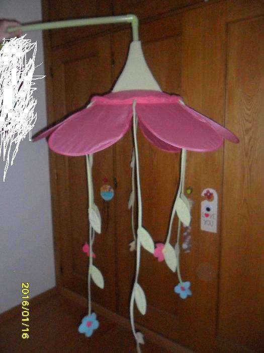 Móbile Flor Quarto Menina