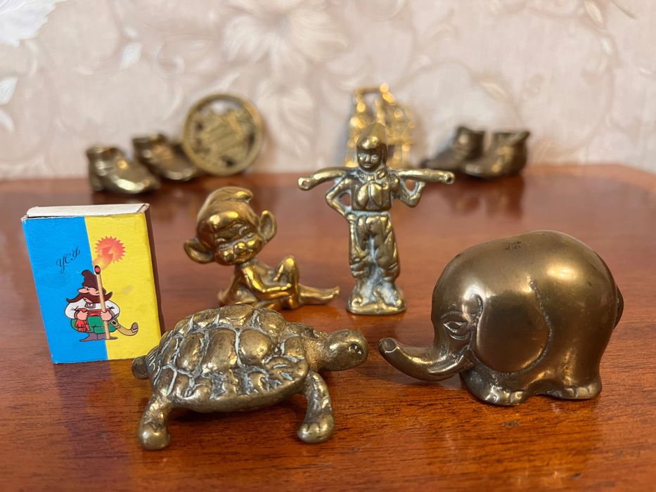 Статуетки різні латунь