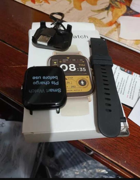 Inteligentny zegarek SMARTWATCH, sportowy, dla mężczyzn i kobiet.
