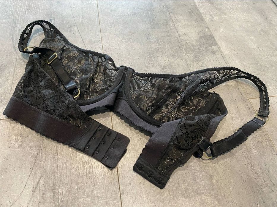 Koronkowy biustonosz H&M 80D miękki stanik