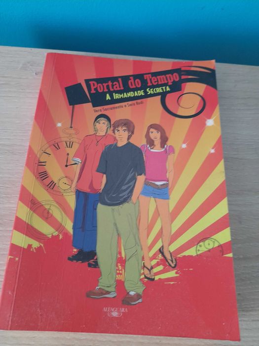 Lote 5 Livros Juvenis: Arrepios, Portal do Tempo, Campeões e Detetives