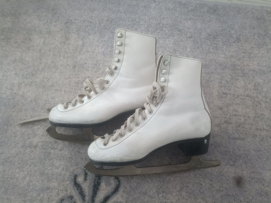 Łyżwy figurowe 35
