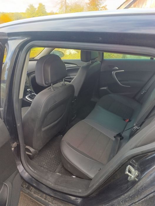 Продам машину під військового по машині деякі запчастини мінялись