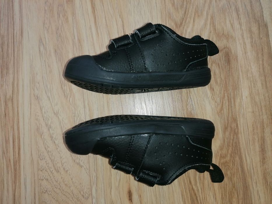Buciki dziecięce Nike 22 rozm.jak nowe