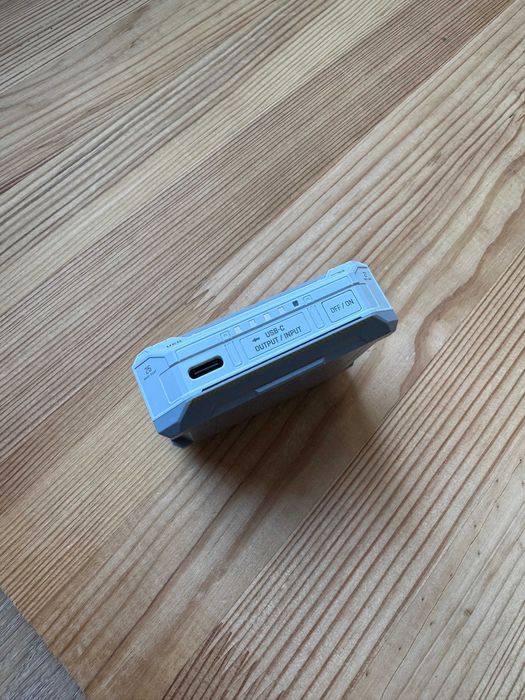 Павербанк з MagSafe Sharge UEG Space Elevator 5200 mAh Powerbank