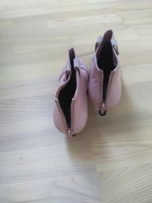 Buty nowe skórzane Julia Monti rozm.38