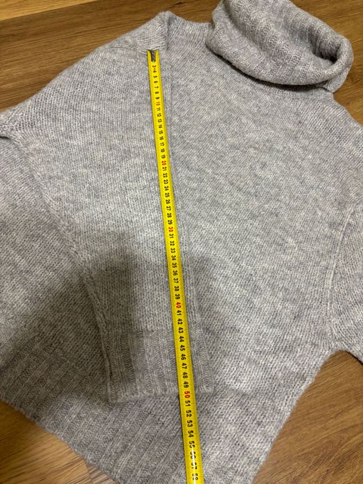 Светр reserved, розмір xs