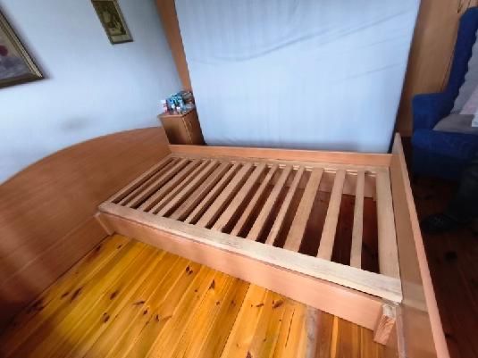 Sprzedam duże łóżko