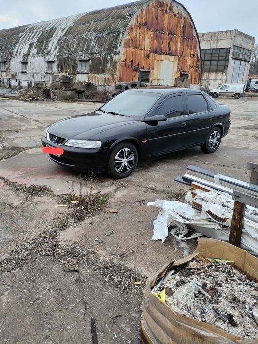 Продам Опель вектра б 1998 года выпуска