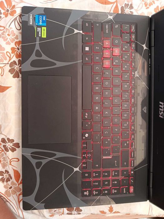 msi Cyborg 15 B13WFKG 600XPT i713h RTX5060 16gb ram 1Tssd