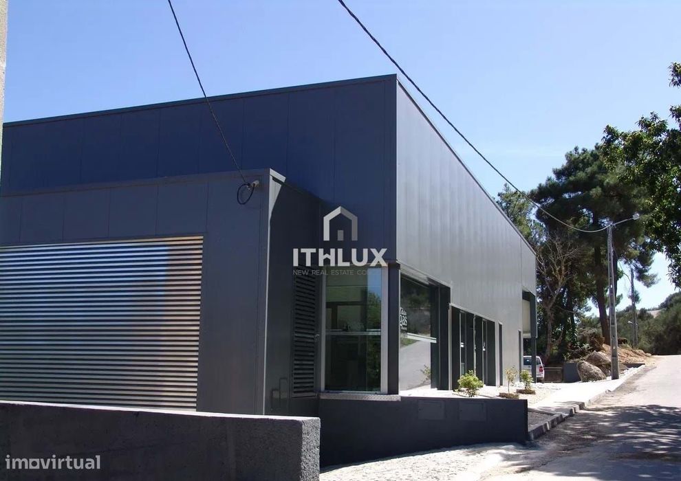 Armazém / Unidade Industrial à Venda em Armamar – Viseu