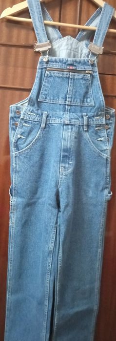 Джинсы с нагрудником  р.W29