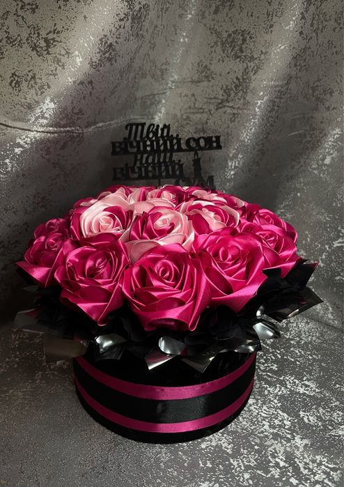 Букети з атласних стрічок