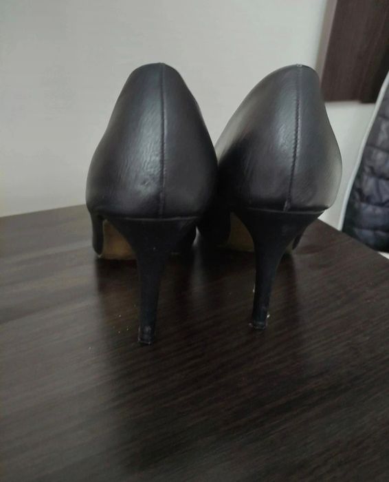 Damskie buty na obcasie
