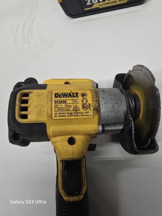 Dewalt DCS 438 szlifierka